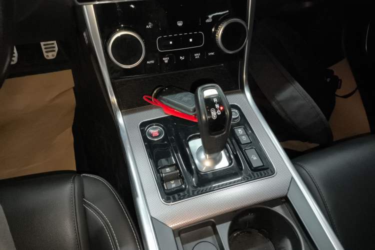 Used Jaguar XEL 2020 2.0T 200 PS R-DYNAMIC S Advanced Sport Edition
