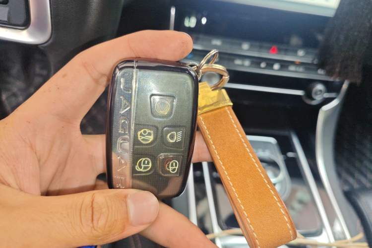 Used Jaguar XEL 2019 2.0T 200 PS Luxury Edition Vehicle Key