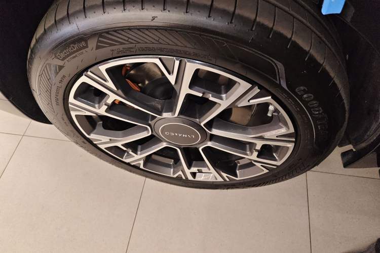 Used Lynk & Co 900 2025 2.0T Ultra
