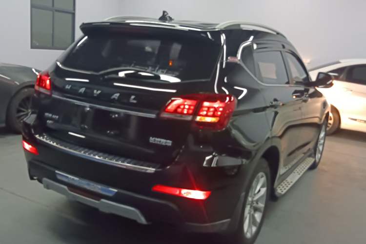 Used Haval H2 2017 Red-Label 1.5T Automatic Two-Wheel Drive Elite Model Rear Right 45 Deg