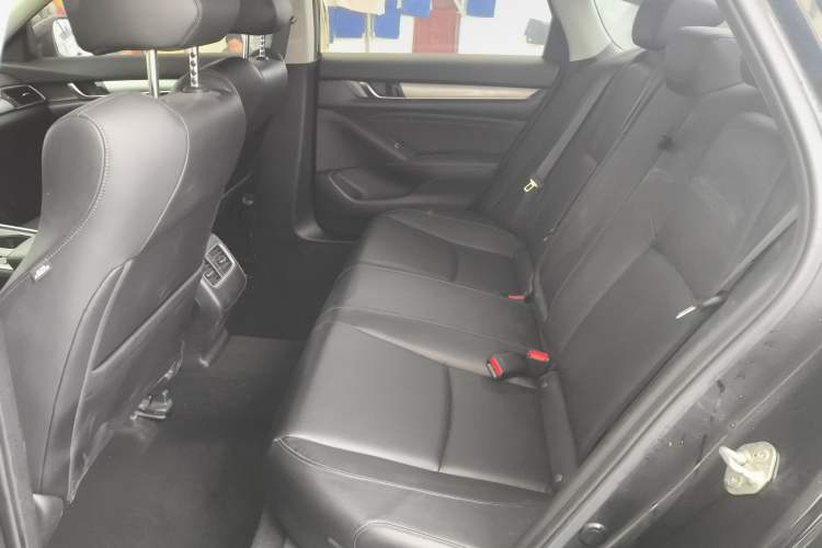 Used Honda Accord 2018 260TURBO Luxury Edition China VI Left Rear Seat