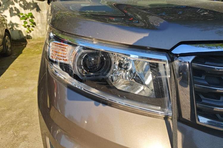 Used CHANGAN OSHAN X70A 2018 1.5L Manual Standard Edition