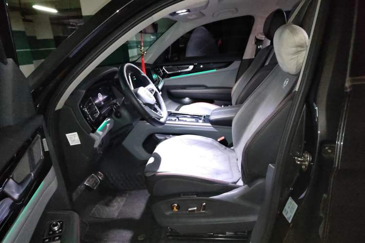 Used Volkswagen Teramont X 2022 380TSI Four-Wheel Drive Polar Night Limited Edition Left Front Seat