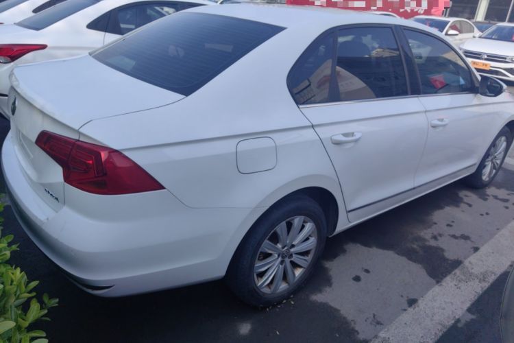 Used Volkswagen Bora 2018 1.5L Manual Comfort Model Rear Right 45 Deg