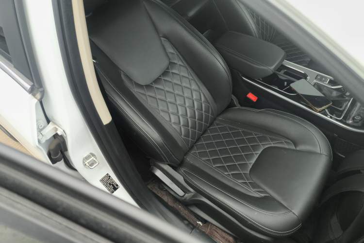 Used Chery Arrizo GX 2019 Pro 1.5T CVT Model Color Version China VI Standard