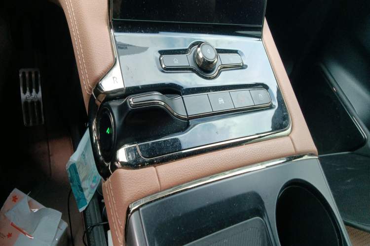 Used Nio ES8 2022 100 kWh Six-Seater Version Gear Lever