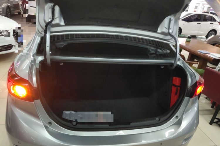 Used Mazda Mazda 3 Axela 2017 Sedan 1.5L Automatic Comfort Model Emission Standard China V
