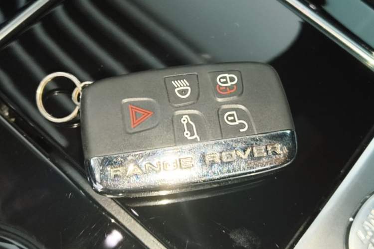 Used Land Rover Range Velar 2017 P380 R-DYNAMIC SE
