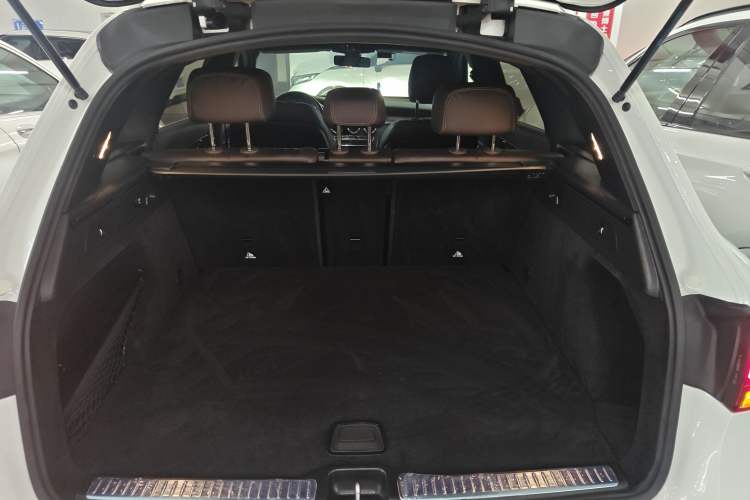 Used Mercedes-Benz GLC 2020 GLC 260 L 4MATIC Luxury Model Trunk