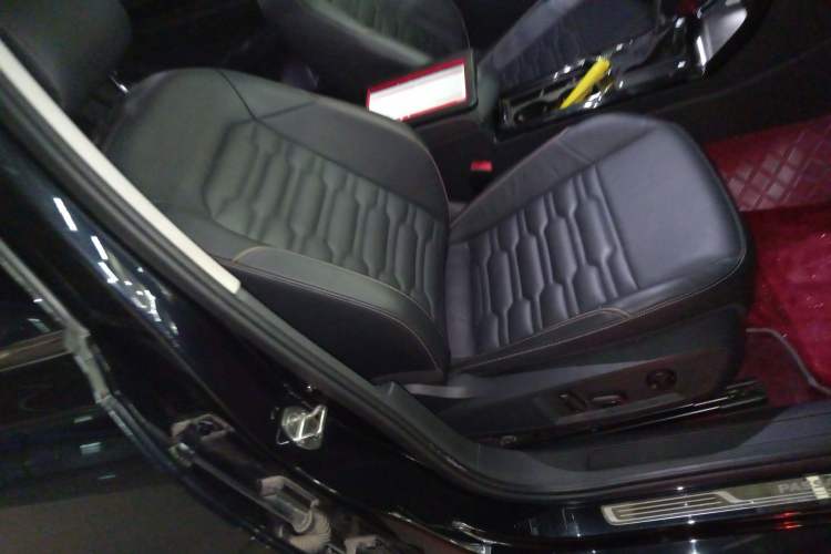 Used Volkswagen Passat 2020 330TSI Elite Edition China VI