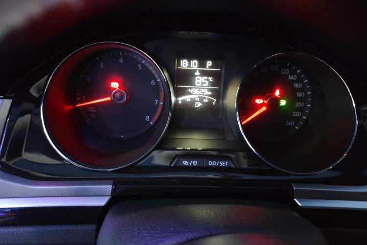 Used Volkswagen Bora 2018 1.5L Automatic Comfort Model Odometer Close Up