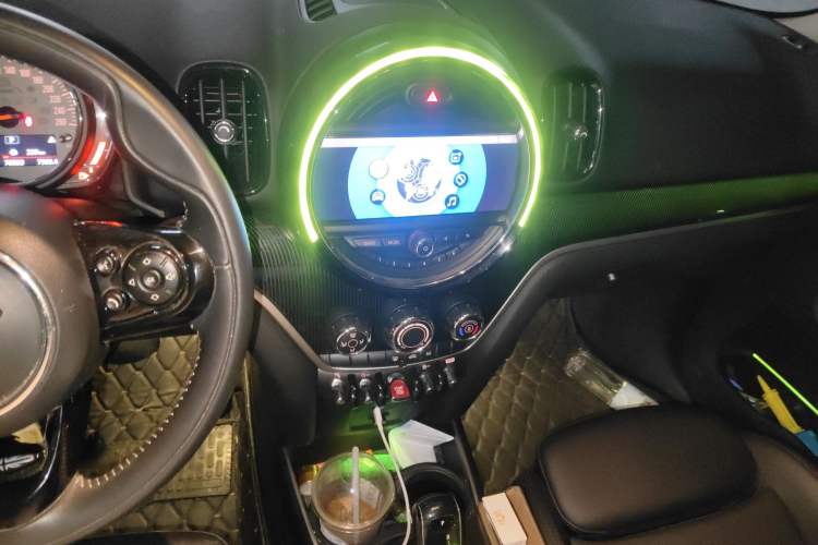 Used MINI Countryman 2019 1.5T COOPER Artist Weekend Travel Edition
