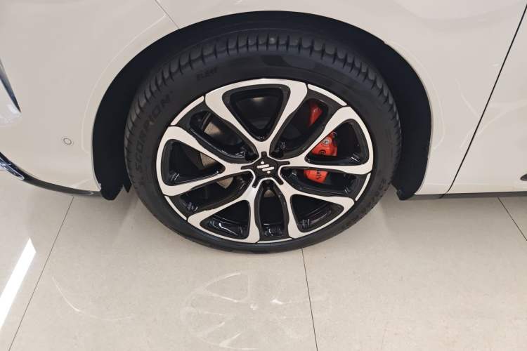 Used IM LS6 2026 Model Pure Electric Max Left Front Wheel Hub