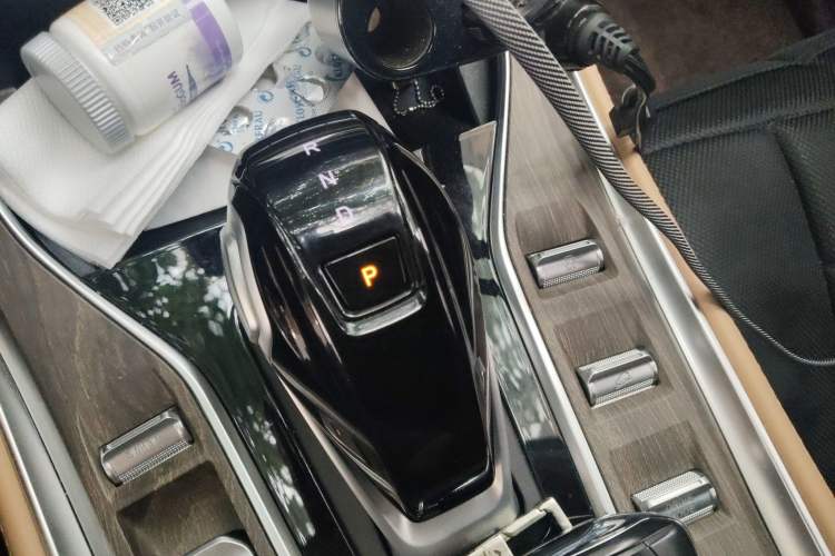 Used Landian E5 2023 1.5L DE-i 110KM Flagship 7-Seater
