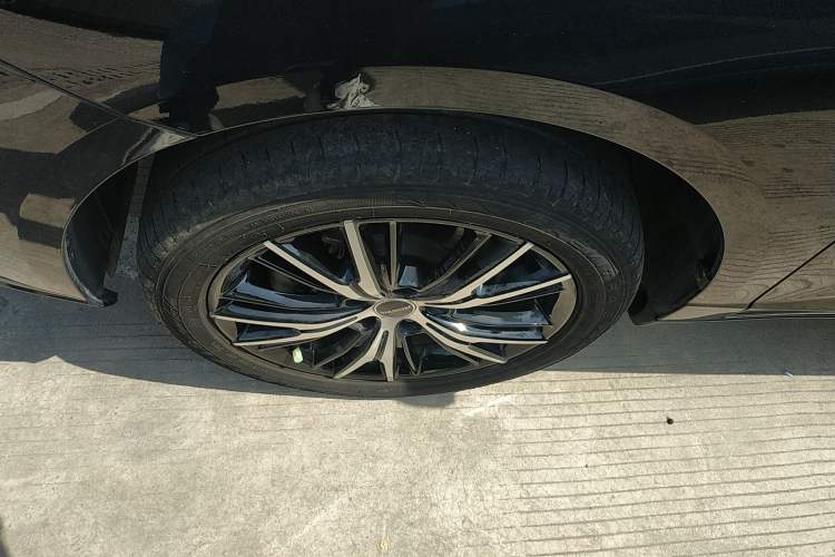 Used Roewe Ei5 2021 500 Admiration Edition
