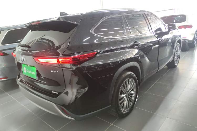 Used Toyota Highlander 2024 2.5L Smart Electric Hybrid Dual-Engine Four-Wheel Drive Prestige Version – 7 Seats