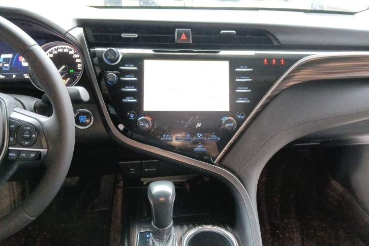 Used Toyota Camry 2018 2.5G Luxury Edition
