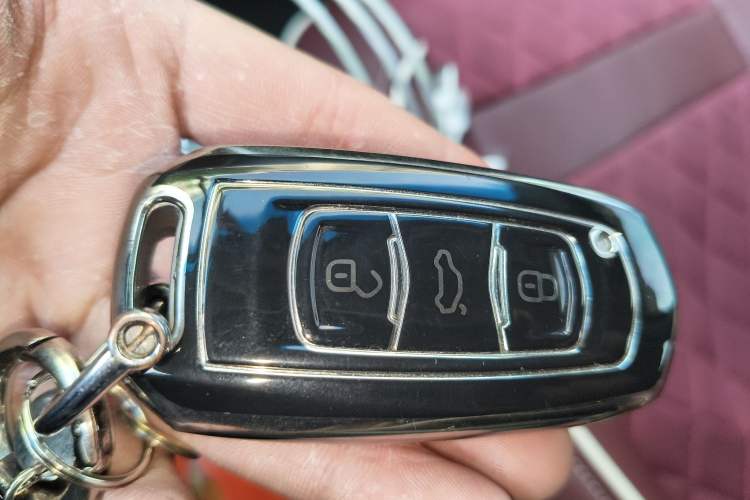 Used Geely Auto Emgrand 2016 Sedan 1.5L CVT Upward Version
