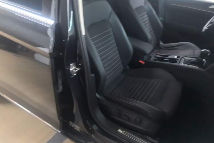 Used Volkswagen Magotan 2020 330TSI DSG Luxury Edition