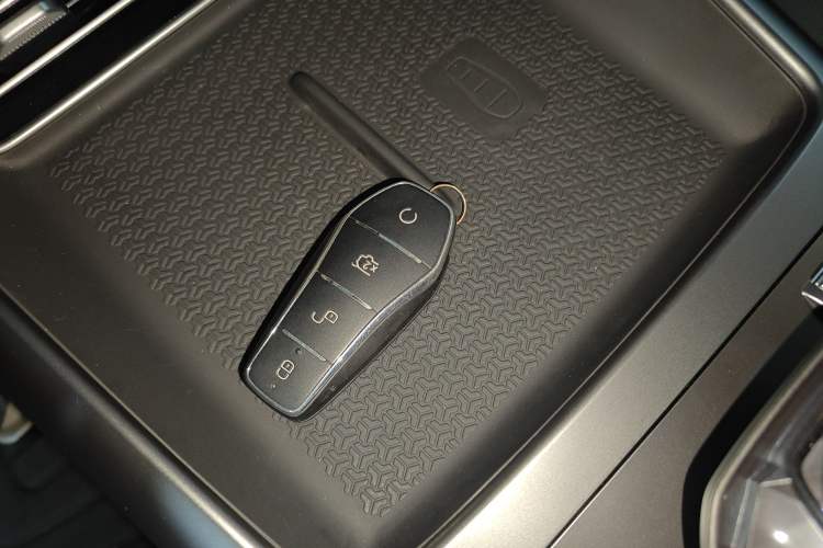 Used BYD Song Pro New Energy 2025 2nd Generation Intelligent Driving Version DM-i 75KM Leading Edition
