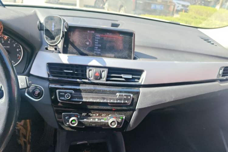 Used BMW X1 2016 sDrive18Li Fashion Model Audio And AC Panel