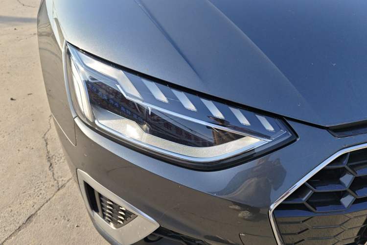 Used Audi A4L 2020 40 TFSI Fashion Dynamic Model Right Front Headlight