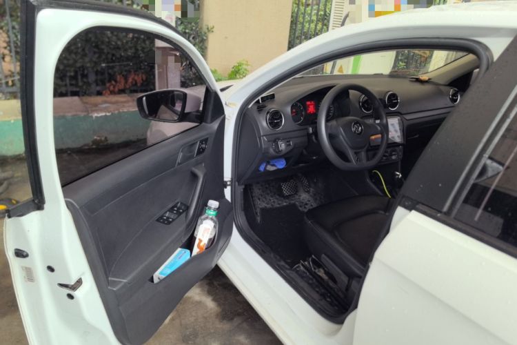 Used Volkswagen Jetta 2019 Dream Edition 1.5L Automatic Fashionable Version
