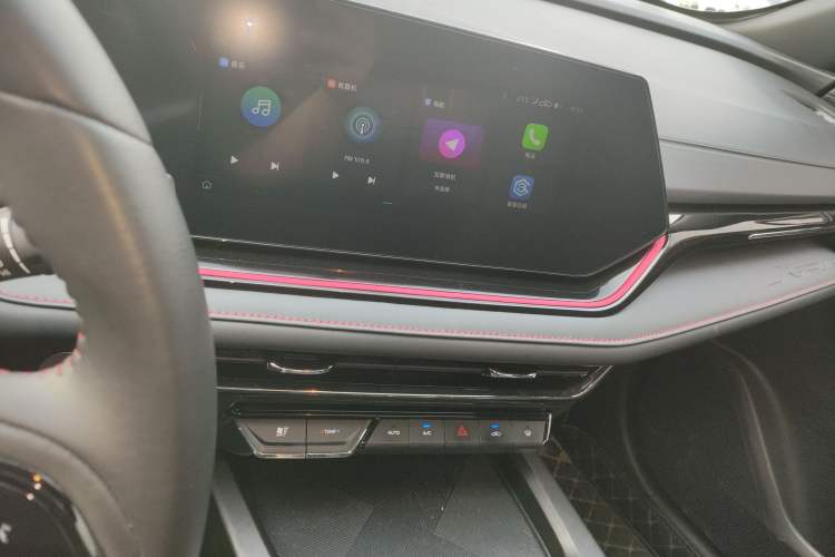 Used CHANGAN X5 PLUS 2024 1.5T DCT Enjoyment Version Audio And AC Panel