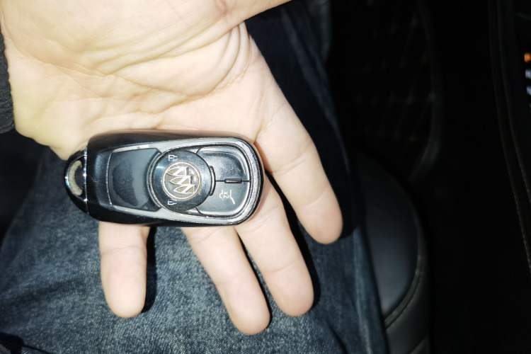 Used Buick Envision 2014 28T Four-Wheel Drive Elite Model Vehicle Key