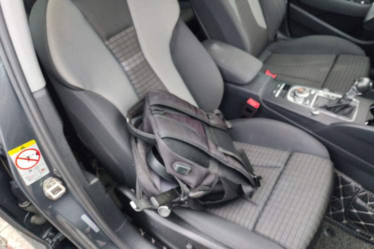 Used Audi A3 2020 Limousine 40 TFSI Sporty Version China VI Right Front Seat