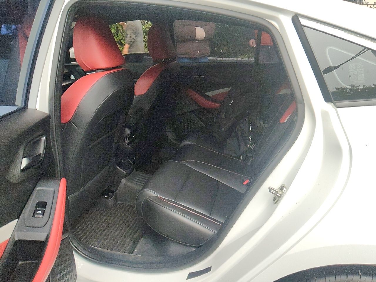 MG 5 MG 5 2023 Model 180 DVVT CVT Luxury Edition — снимка 17