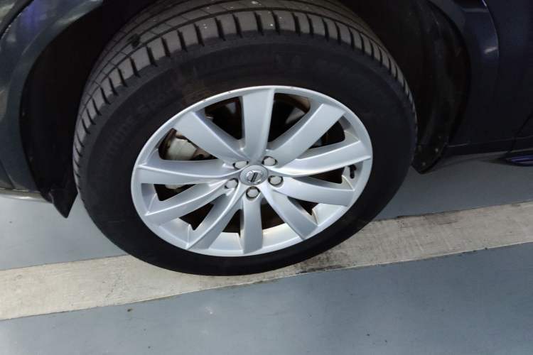 Used Volvo XC90 2018 T6 Zhiyi Edition 7-Seater Left Front Wheel Hub