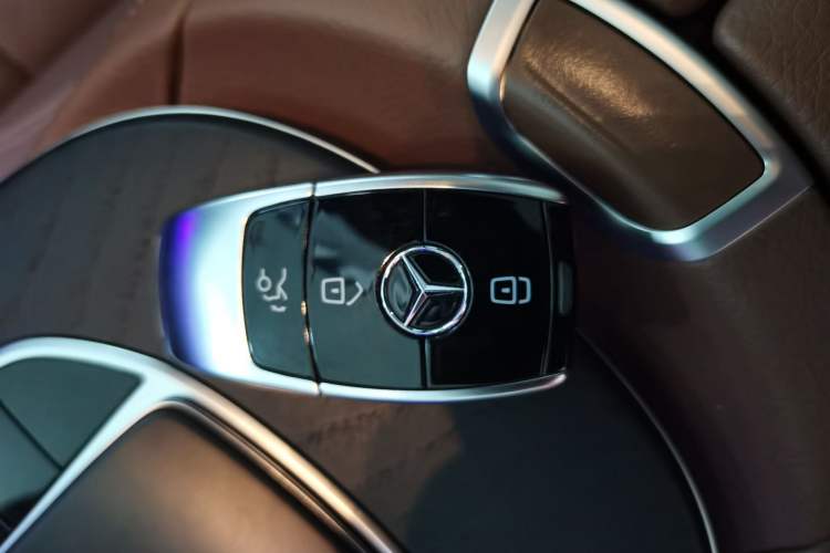 Used Mercedes-Benz E-Class 2023 E 300 L Sporty and Stylish Model
