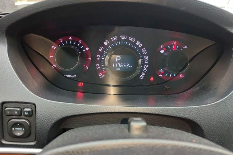 Used Luxgen Great 7 SUV 2013 Limited-Edition Sharp Model 2.2T Two-Wheel-Drive Smart Version