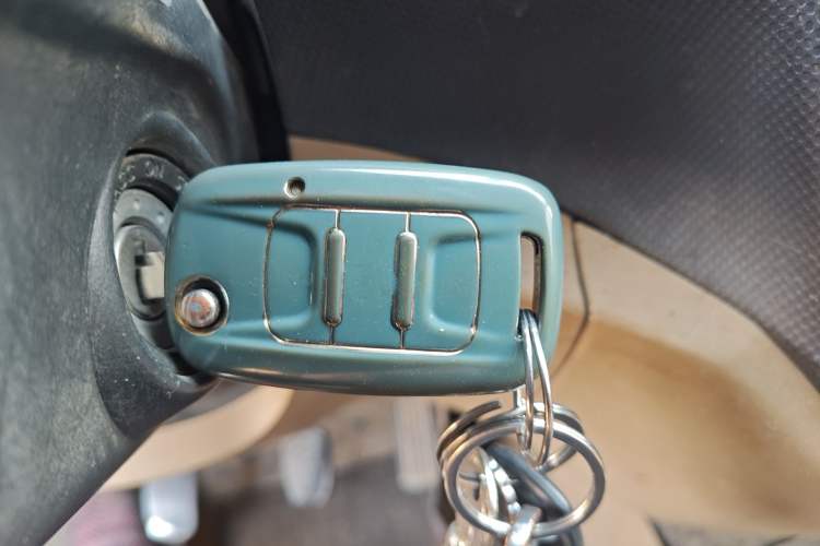 Used Wuling Hongguang 2014 1.5L S Luxury Model
