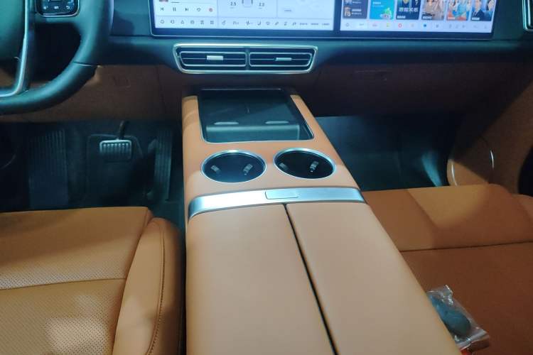 Used Li Auto L8 2023 Pro Model Gear Lever