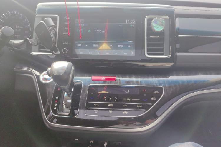 Used Honda Elysion 2019 2.0L Hybrid Luxury Edition
