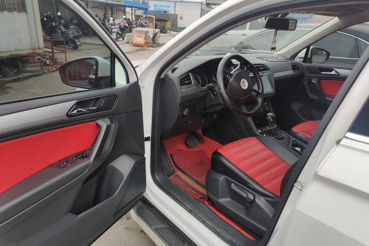 Used Volkswagen Tiguan L 2017 330TSI Automatic Two-Wheel Drive Luxury Edition
