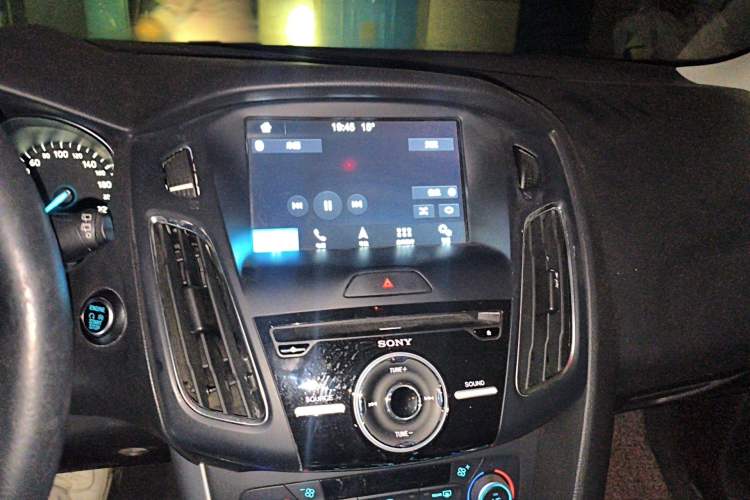 Used Ford Focus 2017 Hatchback EcoBoost 180 Automatic Sport Model Audio And AC Panel