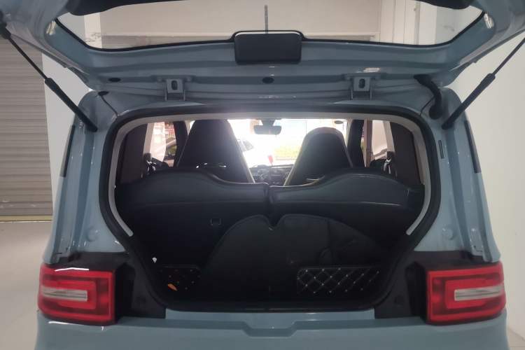 Used Wuling Hongguang MINIEV 2022 Easy Version Lithium Iron Phosphate Trunk