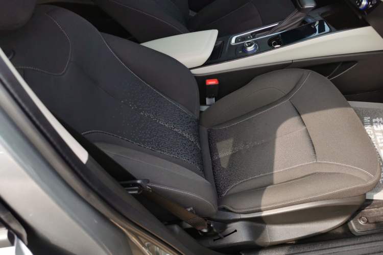 Used Buick Velite 6 2022 Plug-in Hybrid Connected Fashion Model Right Front Seat