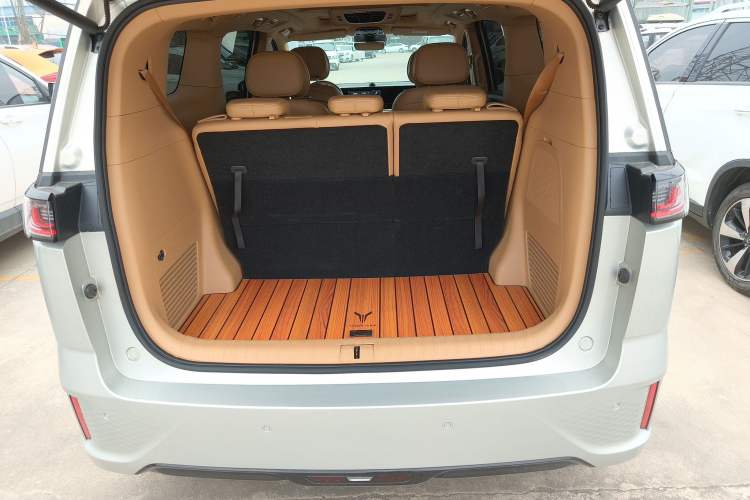 Used VOYAH Dream 2022 Low-Carbon Edition Dream+ Smart Enjoyment Package
