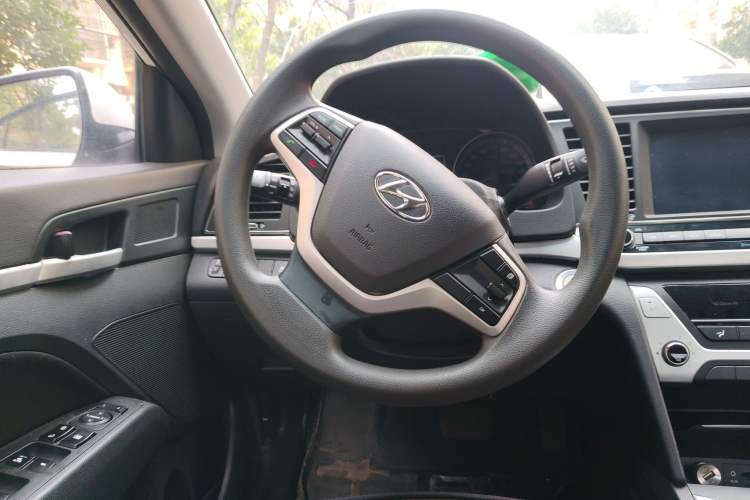 Used Hyundai Elantra (6th Generation / Lingdong) 2016 1.6L Automatic ZhiXuan – Elite Version
