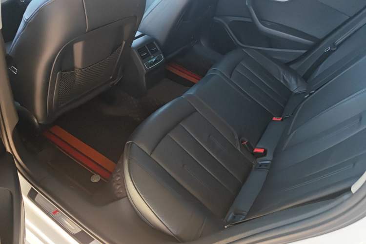 Used Audi A4L 2018 30th Anniversary Edition 40 TFSI Fashion Model