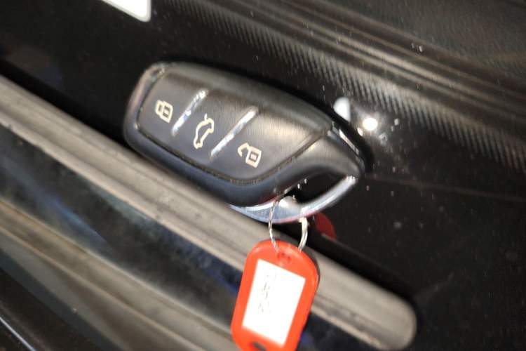 Used Roewe i5 2021 1.5L CVT Platinum Edition Vehicle Key
