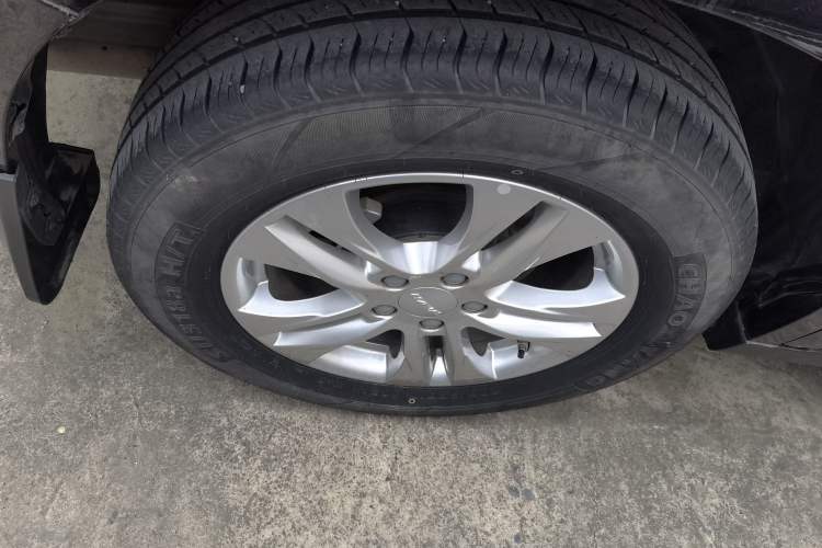 Used Haval M6 2023 PLUS 1.5T Manual Elite Smart Connectivity Model Right Rear Wheel Hub