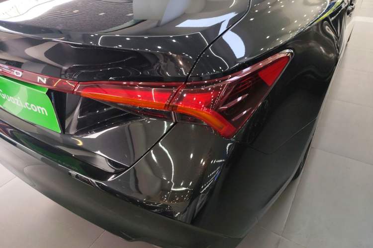 Used Toyota Avalon 2023 2.0L Premium Edition Exterior 3