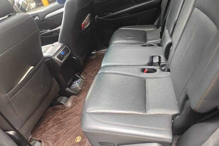 Used Toyota Highlander 2018 2.0T Four-Wheel Drive Luxury Edition 7 Seats China V Emission Standard