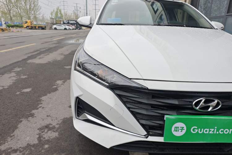 Used Hyundai Verna (new generation) 2020 1.4L Manual GLS Cool Edition Right Front Headlight