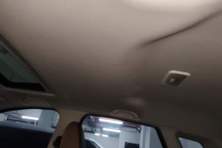 Used FAW Senya R7 2017 1.6L Automatic Smart Version
